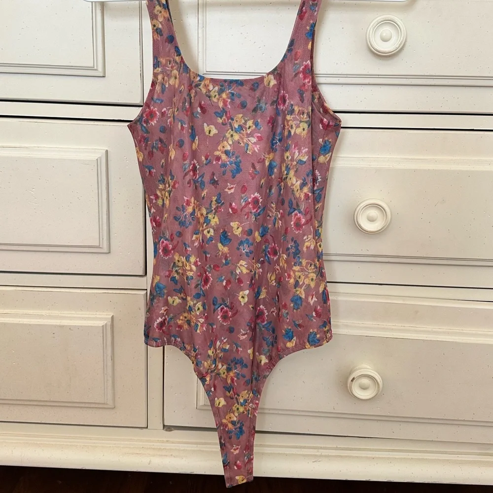 Floral mesh body suit - Picture 3 of 4